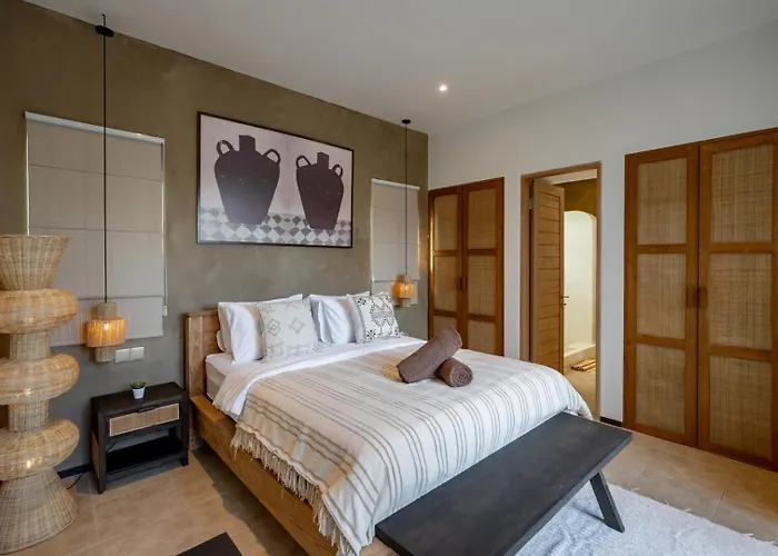 Sea-view Rooftop & Pool - 5min To Ocean - 2 Br Hébergement de vacances