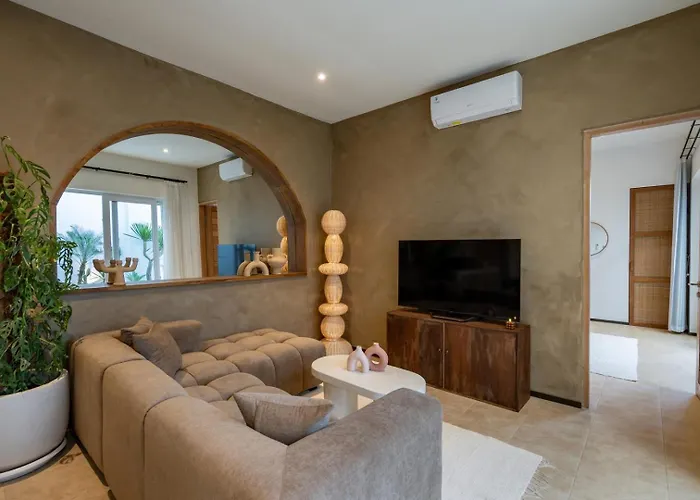 Sea-view Rooftop & Pool - 5min To Ocean - 2 Br Uluwatu