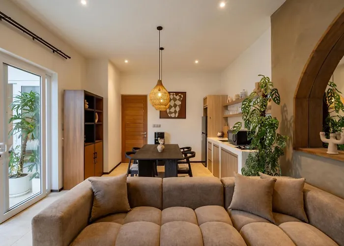 Sea-view Rooftop & Pool - 5min To Ocean - 2 Br Hébergement de vacances *